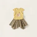 Completo estivo da bambina con t-shirt gialla stampa gatto e gonna scozzese a quadri - Top E Pantaloni / Giallo / 80