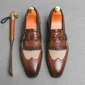 Mocassini classici brogue marroni con nappe, cuciture wingtip e inserti in pelle - 38 / Marrone