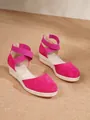 Sandalias de cuña magenta con puntera cerrada, correas elásticas y suela de esparto. - 34 / Rosa rojo