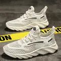 Scarpe da corsa da uomo in rete bianca traspirante con design flyknit leggero e comodo - 40 / Beige