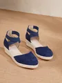 Alpargatas de cuña azul marino con puntera cerrada y correas elásticas al tobillo - Azul