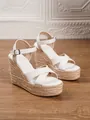 Elegantes sandalias de cuña blancas con plataforma de yute trenzado y con hebilla - 34 / Blanco