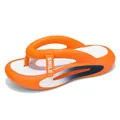 Leichte rutschfeste EVA-Flip-Flops für Strand und Sommer in einem kräftigen Orange - 36 / Orange
