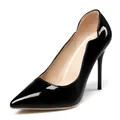 Dettaglio di eleganti décolleté a spillo in pelle verniciata nera a punta - 34 / Nero