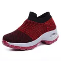 Baskets chaussettes respirantes Fly-knit rouges et noires avec coussin d'air. - 35 / Rouge