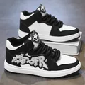 Sneakers alte da uomo bianche e nere con suola spessa e applicazione ADE x SFR trendy - 40 / Panda bianco