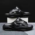 Schwarz-graue Herren-Sportsandalen mit drehbarem Fersenriemen für den Strand. - 40/41 / Schwarz und Grau