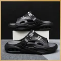 Schwarze Outdoor-Sandalen für Herren mit rutschfester Sohle und atmungsaktivem Design. - 40/41 / Schwarzgrau Trend
