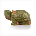 Handgeschnitzte Schildkrötenfigur aus Unakit mit natürlicher grüner Textur - Unakit