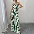 Vue complète d'une combinaison à licou élégante à imprimé abstrait vert et blanc. - S / Haut Et Bas / Vert