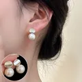 Elegantes pendientes de botón plateados con perlas de imitación redondas estilo coreano - Estilo Colgante de Perla de Metal Cepillado (ED2140) / Plata