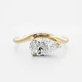 Elegant pear-shaped cubic zirconia ring with wavy gold-plated band in S925 silver - US 6 / 18K Gold