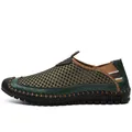 Atmungsaktive grüne Mesh-Slipper für Herren mit handgefertigten Nähten und Design - 38 / Grün