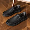 Herren Slipper aus schwarzem Leder, Business-Freizeitschuh mit weicher Sohle - 38 / Schwarz