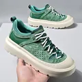 Grüne Herren-Outdoor-Sneaker mit dicker Plattform und atmungsaktivem Wildleder - 37 / Grün
