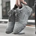 Graue Herrenschuhe aus Schweinsleder, mittelhoch, Outdoor-Freizeitschuhe mit weicher Gummisohle - 38 / Grau