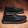 Hochwertige handgefertigte Herren-Leder-Loafer in Schwarz mit dickem Gummiprofil - 38 / Schwarz