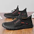 Atmungsaktive Herren-Sportschuhe aus schwarzem Mesh mit Schnellverschluss-System - 38 / Schwarz