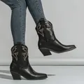 Stylish black western cowboy boots featuring intricate embroidery and chunky heels - 38 / Embroidered Chunky Heel Style (YXB-81645-21 PU) / Black