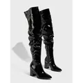 Bottes cuissardes en cuir verni noir avec design plissé, bout pointu et talon épais. - 35 / Noir