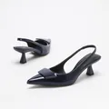 Escarpins slingback élégants en cuir verni bleu marine avec boucle carrée sur le bout - Bleu marine
