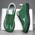 Sneaker casual retrò in camoscio verde con punta larga e suola in gomma nera resistente - 36 / Scarpe da Skate Verdi (2583) / Verde