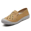 Comfortabele geperforeerde bruine leren loafers voor dames met zachte grijze zool - 35 / Khaki Hol