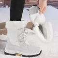 Waterproof outdoor snow boots for women with warm faux fur lining and non-slip sole - 36 / White