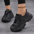 Baskets compensées noires élégantes pour femmes avec maille respirante et semelles épaisses. - 35 / Noir