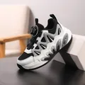 Baskets respirantes pour enfants en blanc et noir avec système de laçage rotatif. - 29 / Noir et Blanc