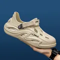 Stylische beige EVA-Clogs für Herren mit einzigartigem Smile-Grafikdruck und Hohlmuster - 40 / Khaki