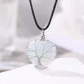Collar con colgante de opalita en forma de corazón y diseño de árbol de la vida - Opalita