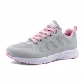 Scarpe sportive traspiranti in maglia grigia e rosa per la corsa e il fitness - 38 / Grigio