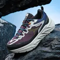 Scarpe da trekking impermeabili professionali per attività all'aperto in viola e nero - Rosso ciliegia