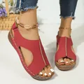 Rode ademende sleehaksandalen met witte stiksels en opengewerkte details voor dames - 38 / Rood