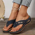 Sandalias de cuña azul marino para mujer con detalle de hebilla y suela de poliuretano - 36 / Azul marino