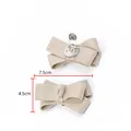 Knit beige bow shoe clips with metal clip details and 7.5x4.5cm size measurements - Bow / Apricot