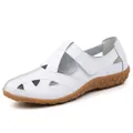 Bequeme weiße Echtleder-Sandalen für Damen mit hohlem Design und floraler Sohle - 35 / Weiß