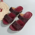 Comfortable burgundy wedge sandals with floral appliques and rhinestone details - 36 / Fuschia