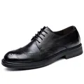 Chaussures richelieus élégantes en cuir noir avec perforations décoratives bout fleuri - 38 / Style Brogue Sculpté (1918) / Noir
