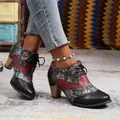 Bohemian floral pattern chunky heel ankle boots with pointed toe and lace-up detail - 36 / Black