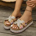 Eleganti sandali con zeppa bohémien da donna con strass colorati e suola in sughero - 35 / Giallo