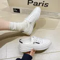 Zapatillas blancas retro de mujer con cordones y suela plana para un estilo casual diario - 35 / Blanco