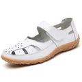 Comodi sandali in pelle bianca da donna con cinturino in velcro e suola a fiori - 35 / Bianco