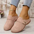 Zuecos rosas cerrados con diseño floral perforado y cuña para mujer en verano. - Rosa Loto