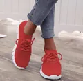 Γυναικεία κόκκινα αθλητικά παπούτσια fly-knit με ελαφριές λευκές σόλες για τρέξιμο - 35 / Κόκκινο