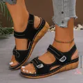 Vista dettagliata dei sandali con zeppa neri da donna con tacco alto 5 cm estate - 36 / Nero