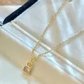 Elegante 14K vergoldete S925 Silberhalskette mit funkelndem Schlossanhänger und Diamant-Akzent - 14K Champagner-Gold