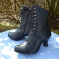 Élégantes bottines à lacets noires vintage avec talon moyen et fermeture éclair. - 35 / Noir