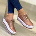 Zapatillas de plataforma en oro rosa para mujer con suela blanca gruesa y cordones cinta. - Rosa oro
